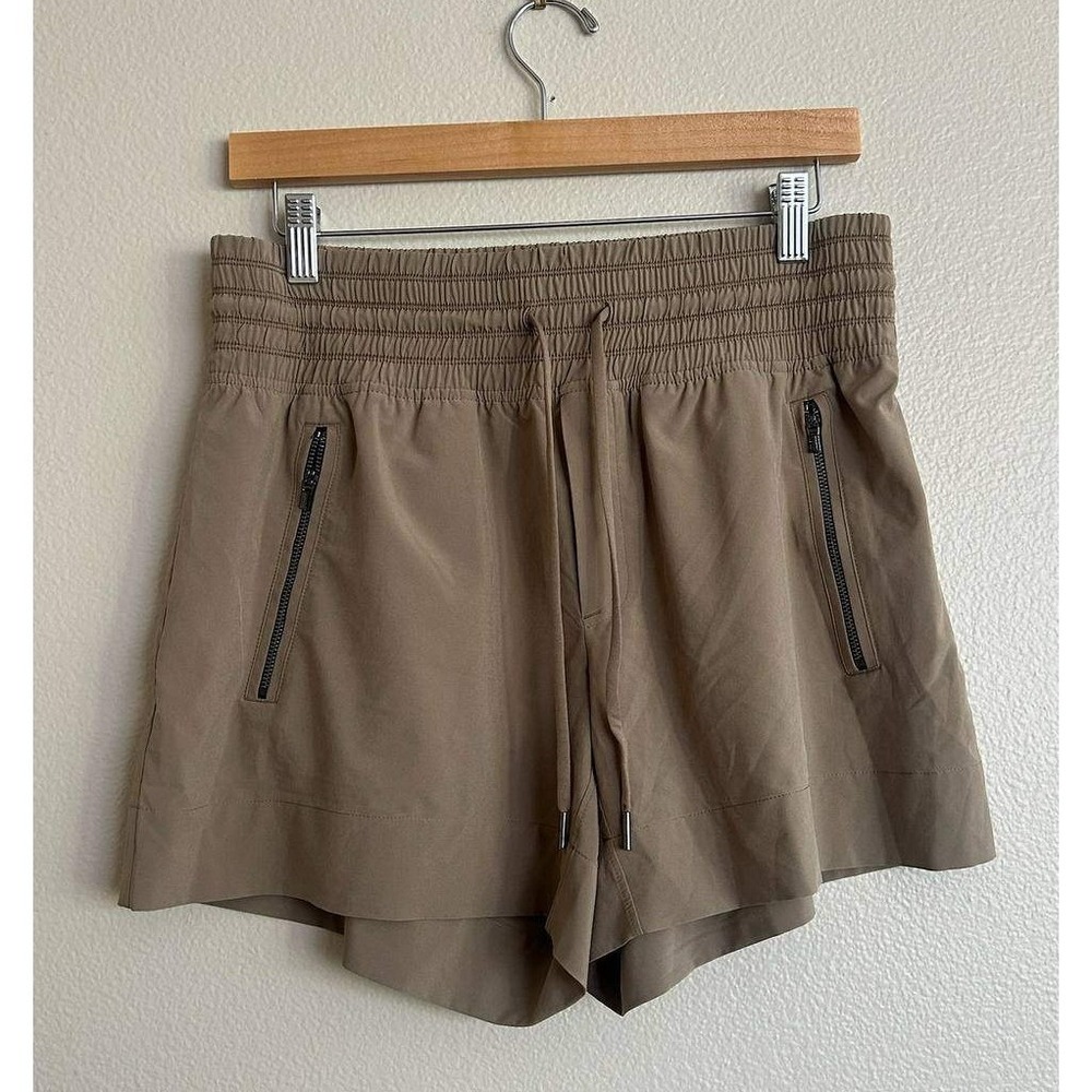 Athleta Camden Short 6 Taupe Smocked High Waist Athleisure Clean Girl Loungewear